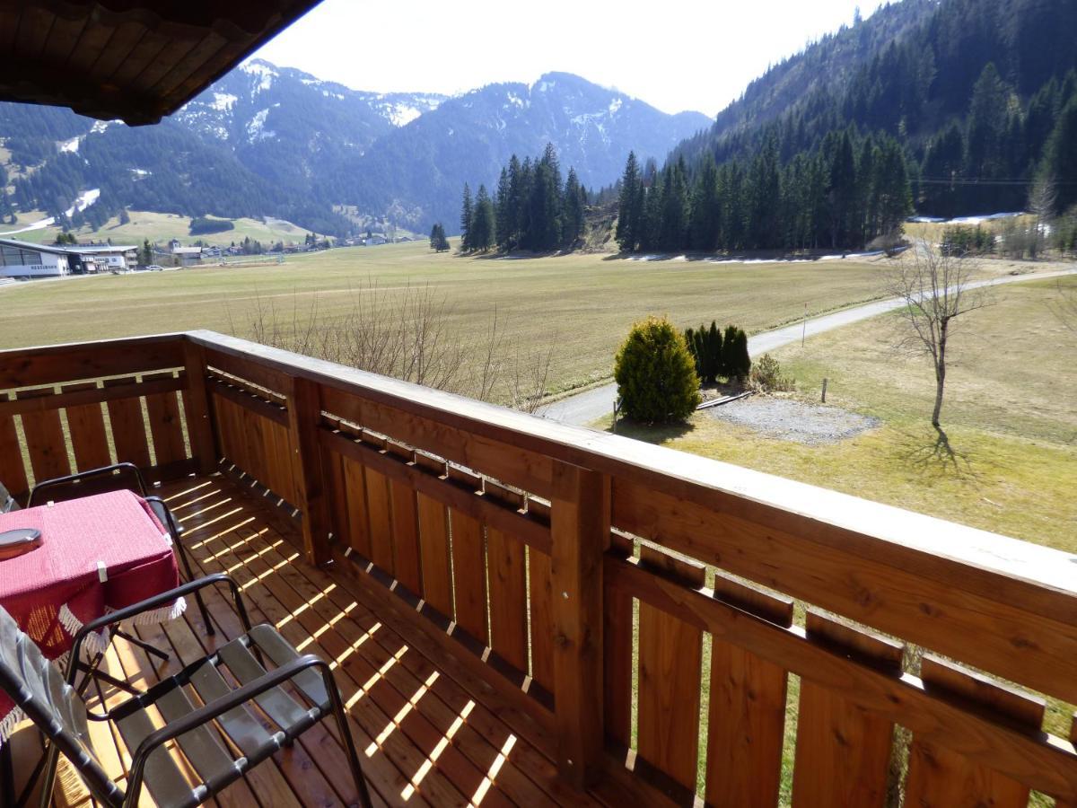 Hotel Haus Alpenland Tannheim Exterior foto