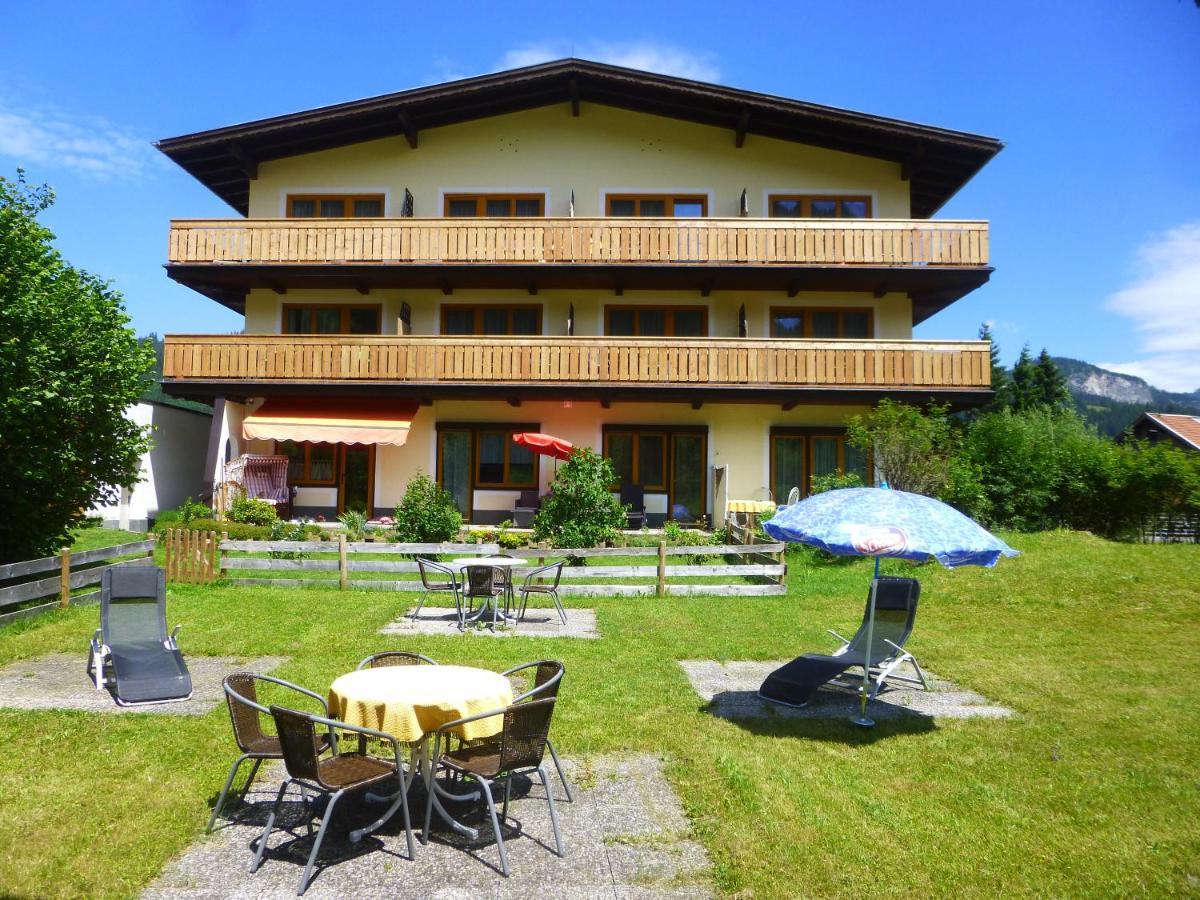 Hotel Haus Alpenland Tannheim Exterior foto