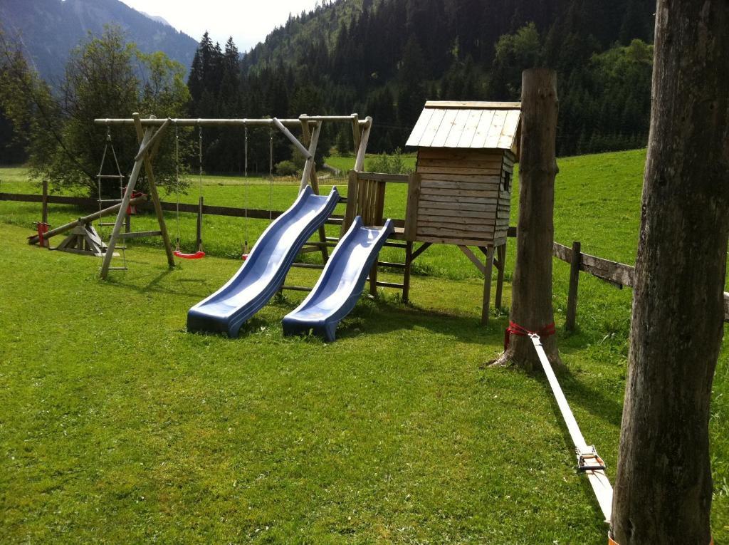 Hotel Haus Alpenland Tannheim Exterior foto