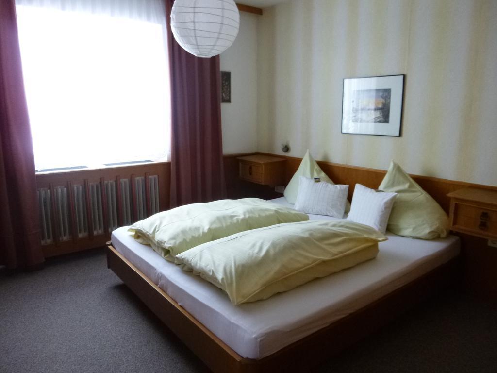 Hotel Haus Alpenland Tannheim Zimmer foto