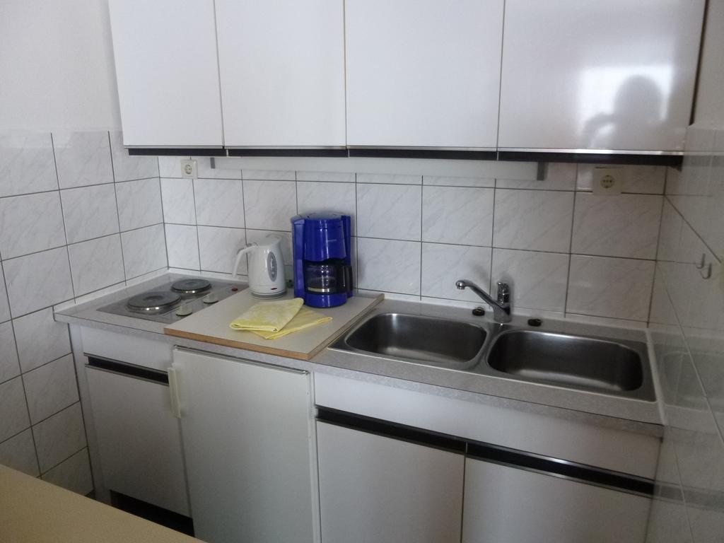 Hotel Haus Alpenland Tannheim Zimmer foto